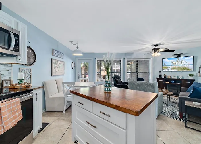 Sandpiper 12a-beach Blessings-beachside Condo-low Density-seasonally Heated Pool Apartment